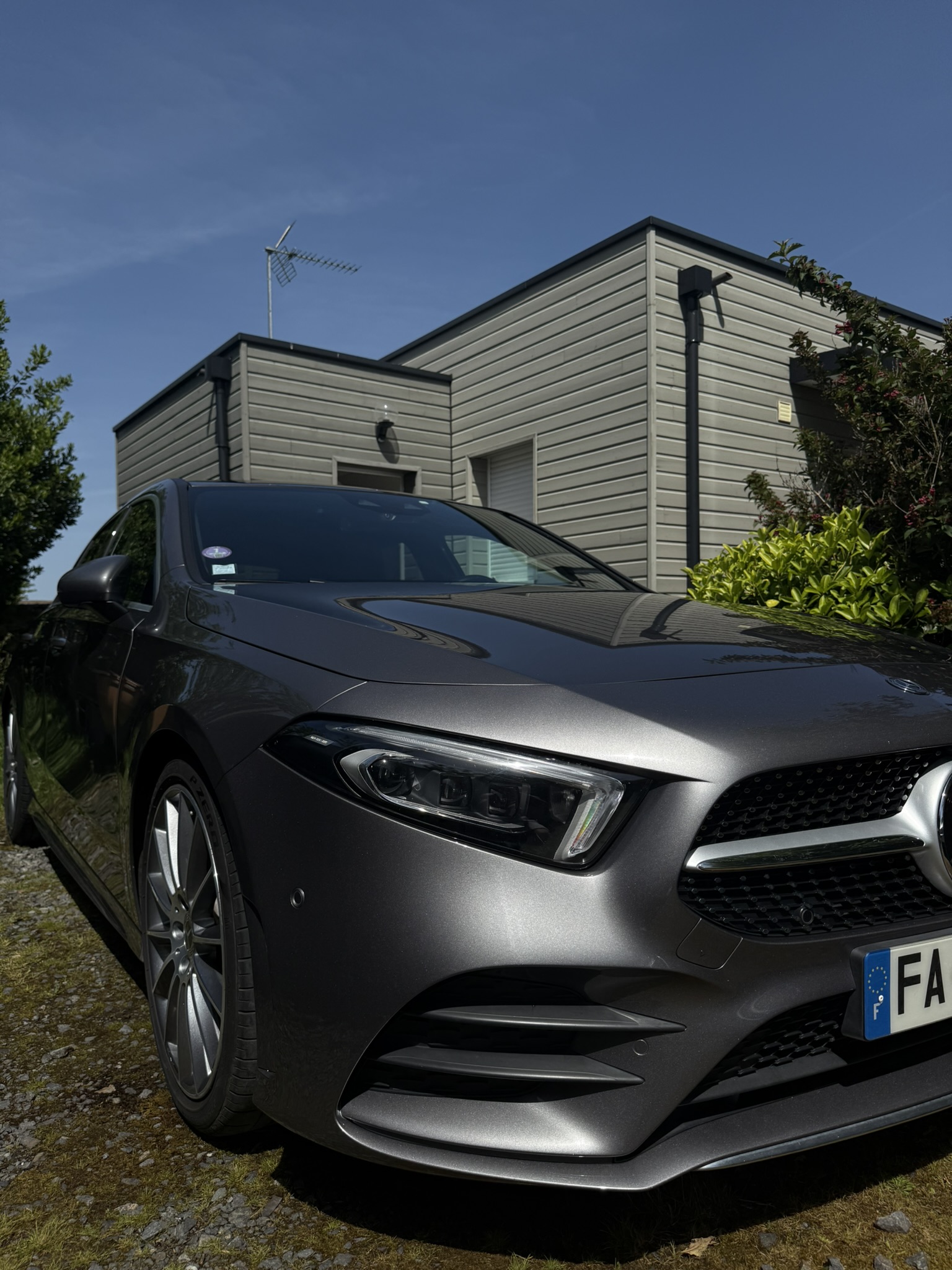 Mercedes propre après detailing extérieur